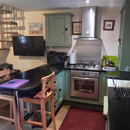 Pellcroft Cottage Holmfirth Bagian luar foto
