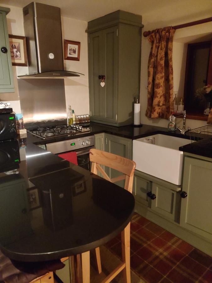 Pellcroft Cottage Holmfirth Bagian luar foto